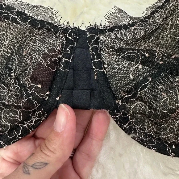 Victorias Secret | Sexy Strappy Underwire Unlined Demi Lace Bra | Size: 36DD - Picture 5 of 8